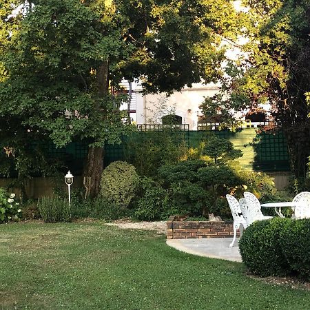 Le Jardin De Fresnes Panzió Kültér fotó