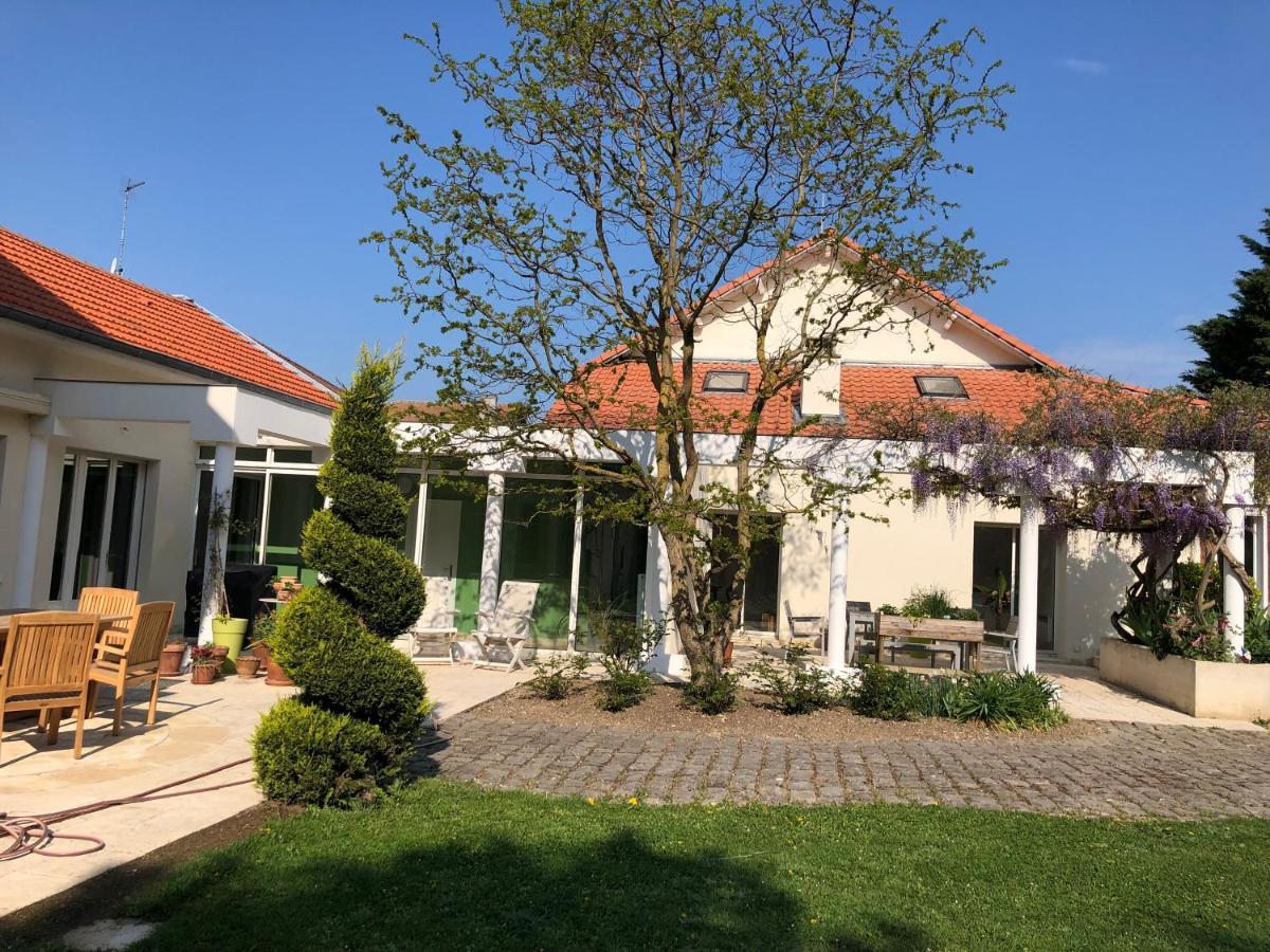 Le Jardin De Fresnes Panzió Kültér fotó