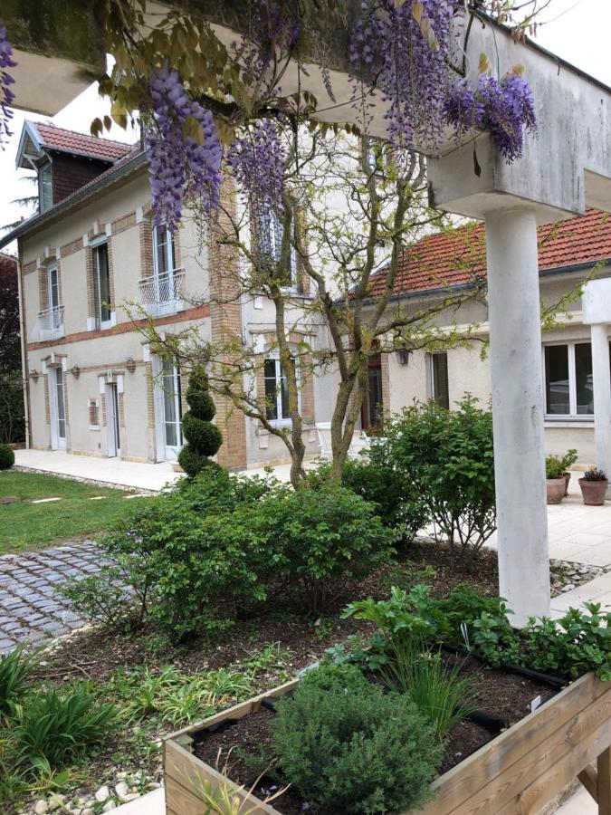 Le Jardin De Fresnes Panzió Kültér fotó