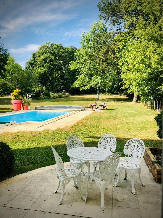 Le Jardin De Fresnes Panzió Kültér fotó